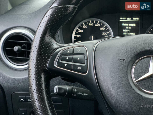 Сірий Мерседес Віто, об'ємом двигуна 2.14 л та пробігом 280 тис. км за 28955 $, фото 38 на Automoto.ua