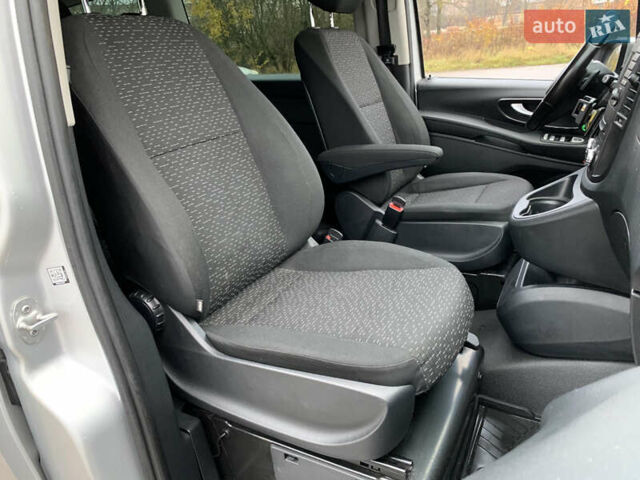 Сірий Мерседес Віто, об'ємом двигуна 2.14 л та пробігом 280 тис. км за 28955 $, фото 31 на Automoto.ua