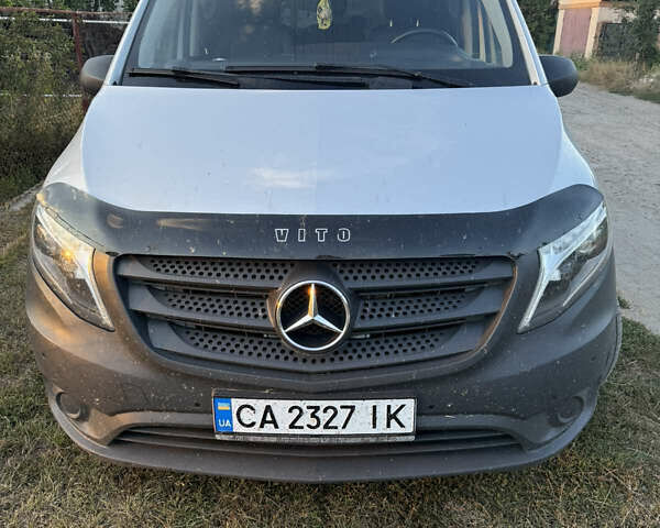Сірий Мерседес Віто, об'ємом двигуна 2.14 л та пробігом 245 тис. км за 25000 $, фото 1 на Automoto.ua
