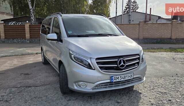 Серый Мерседес Вито, объемом двигателя 2.14 л и пробегом 224 тыс. км за 22999 $, фото 2 на Automoto.ua