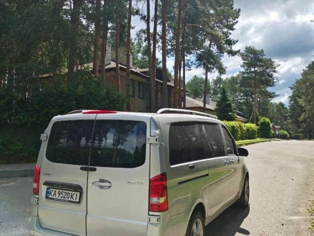 Серый Мерседес Вито, объемом двигателя 2.1 л и пробегом 167 тыс. км за 25000 $, фото 4 на Automoto.ua