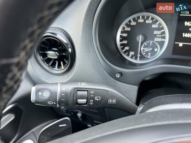 Серый Мерседес Вито, объемом двигателя 2.2 л и пробегом 147 тыс. км за 32000 $, фото 29 на Automoto.ua