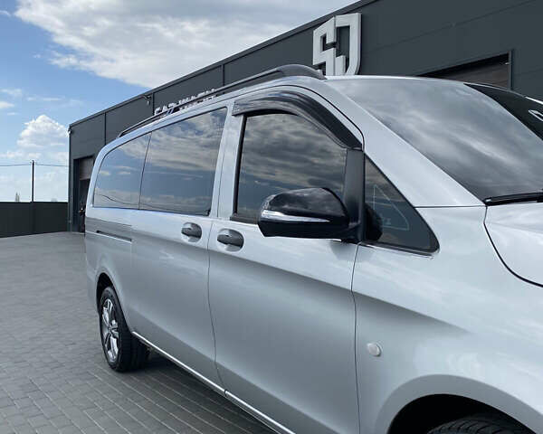 Серый Мерседес Вито, объемом двигателя 2.2 л и пробегом 168 тыс. км за 26800 $, фото 9 на Automoto.ua