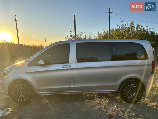 Сірий Мерседес Віто, об'ємом двигуна 1.6 л та пробігом 95 тис. км за 34000 $, фото 4 на Automoto.ua