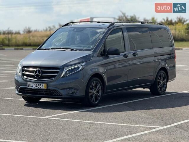 Серый Мерседес Вито, объемом двигателя 2.1 л и пробегом 266 тыс. км за 32500 $, фото 1 на Automoto.ua
