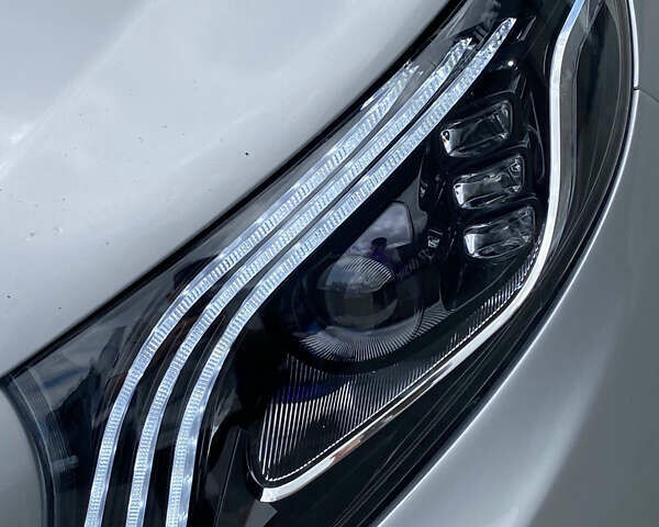 Серый Мерседес Вито, объемом двигателя 2.2 л и пробегом 168 тыс. км за 26800 $, фото 1 на Automoto.ua