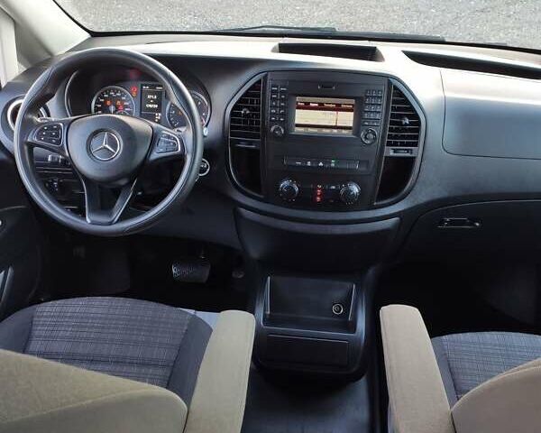 Серый Мерседес Вито, объемом двигателя 2 л и пробегом 178 тыс. км за 28800 $, фото 27 на Automoto.ua