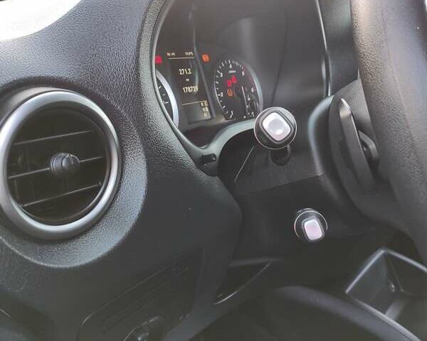 Серый Мерседес Вито, объемом двигателя 2 л и пробегом 178 тыс. км за 28800 $, фото 42 на Automoto.ua