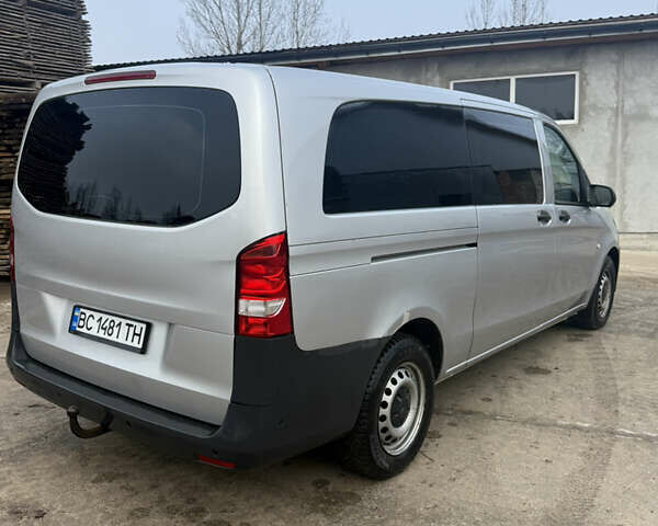 Серый Мерседес Вито, объемом двигателя 2.14 л и пробегом 334 тыс. км за 24000 $, фото 4 на Automoto.ua