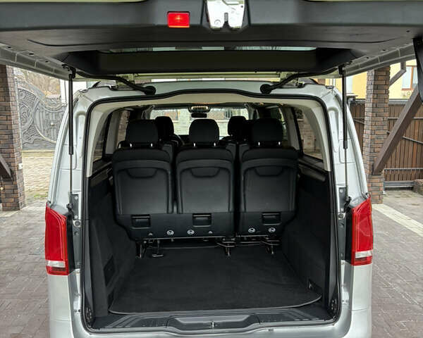 Серый Мерседес Вито, объемом двигателя 2.14 л и пробегом 268 тыс. км за 32900 $, фото 22 на Automoto.ua