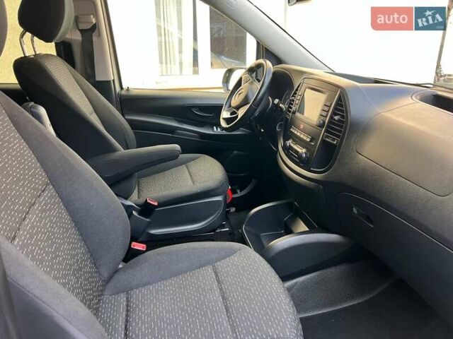 Серый Мерседес Вито, объемом двигателя 1.95 л и пробегом 131 тыс. км за 34777 $, фото 20 на Automoto.ua