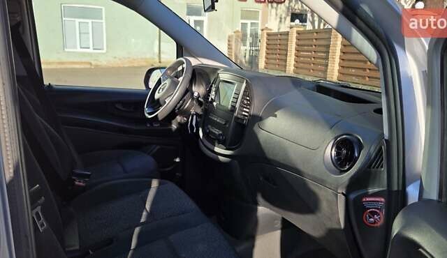 Серый Мерседес Вито, объемом двигателя 2 л и пробегом 196 тыс. км за 24999 $, фото 25 на Automoto.ua