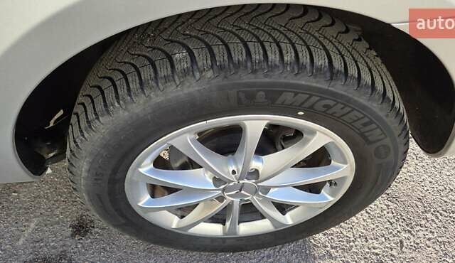 Серый Мерседес Вито, объемом двигателя 2 л и пробегом 196 тыс. км за 24999 $, фото 26 на Automoto.ua