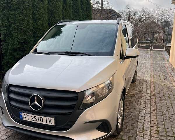 Серый Мерседес Вито, объемом двигателя 1.95 л и пробегом 131 тыс. км за 34777 $, фото 2 на Automoto.ua