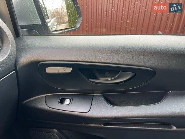 Серый Мерседес Вито, объемом двигателя 1.95 л и пробегом 131 тыс. км за 34777 $, фото 32 на Automoto.ua