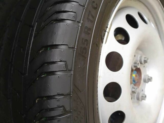 Серый Мерседес Вито, объемом двигателя 2 л и пробегом 356 тыс. км за 26200 $, фото 20 на Automoto.ua