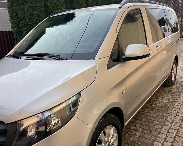 Серый Мерседес Вито, объемом двигателя 1.95 л и пробегом 131 тыс. км за 34777 $, фото 3 на Automoto.ua