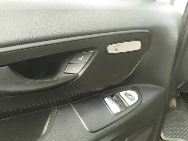 Серый Мерседес Вито, объемом двигателя 2 л и пробегом 356 тыс. км за 26200 $, фото 10 на Automoto.ua