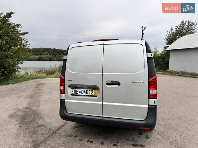 Серый Мерседес Вито, объемом двигателя 2.1 л и пробегом 130 тыс. км за 23500 $, фото 4 на Automoto.ua
