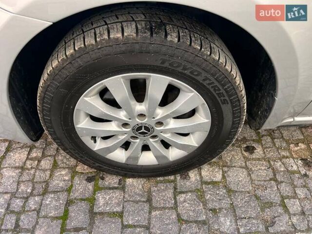 Серый Мерседес Вито, объемом двигателя 1.95 л и пробегом 131 тыс. км за 34777 $, фото 34 на Automoto.ua