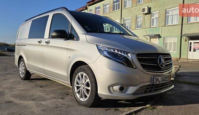 Серый Мерседес Вито, объемом двигателя 2 л и пробегом 196 тыс. км за 24999 $, фото 6 на Automoto.ua