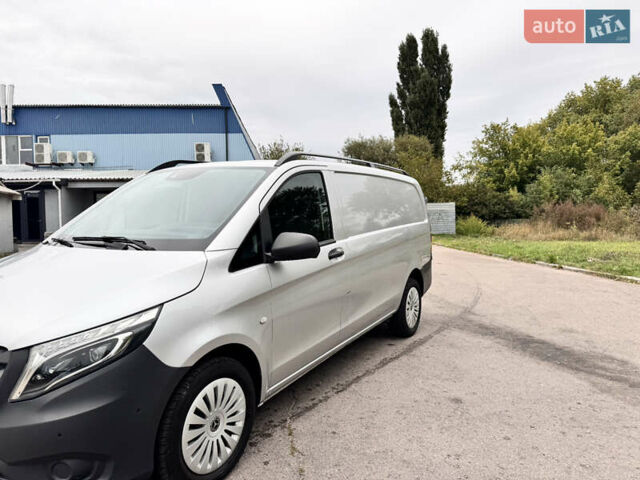 Серый Мерседес Вито, объемом двигателя 2.1 л и пробегом 130 тыс. км за 23500 $, фото 1 на Automoto.ua