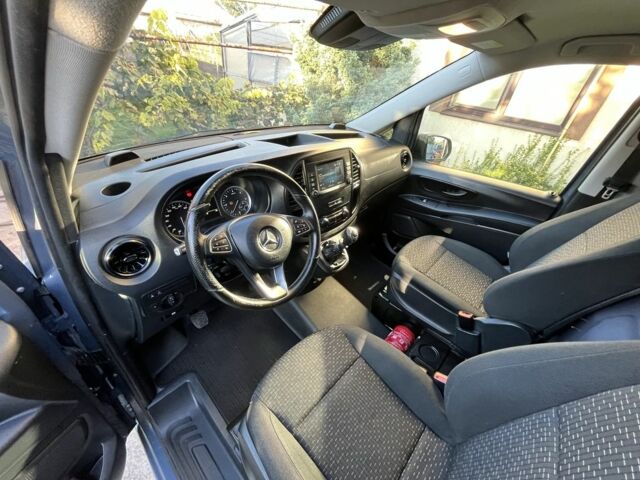 Серый Мерседес Вито, объемом двигателя 1.75 л и пробегом 50 тыс. км за 20200 $, фото 6 на Automoto.ua