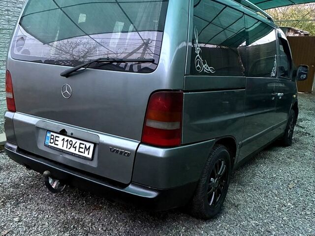 Серый Мерседес Вито, объемом двигателя 2.3 л и пробегом 350 тыс. км за 3700 $, фото 2 на Automoto.ua