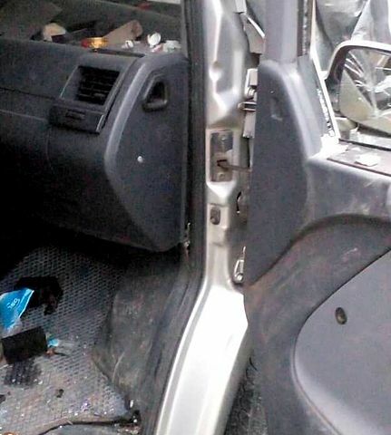 Сірий Мерседес Віто, об'ємом двигуна 2.2 л та пробігом 420 тис. км за 2200 $, фото 7 на Automoto.ua