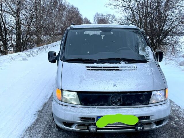 Серый Мерседес Вито, объемом двигателя 2.2 л и пробегом 350 тыс. км за 6700 $, фото 3 на Automoto.ua