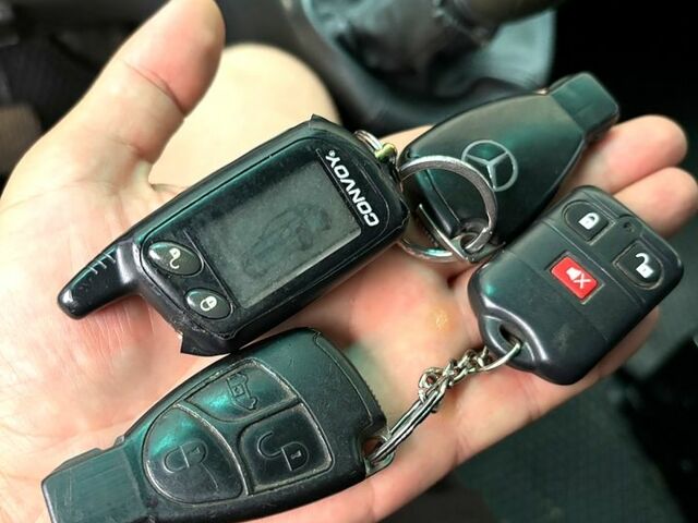 Серый Мерседес Вито, объемом двигателя 2.1 л и пробегом 0 тыс. км за 8000 $, фото 4 на Automoto.ua
