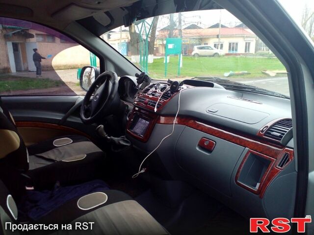 Сірий Мерседес Віто, об'ємом двигуна 2.1 л та пробігом 320 тис. км за 7800 $, фото 3 на Automoto.ua
