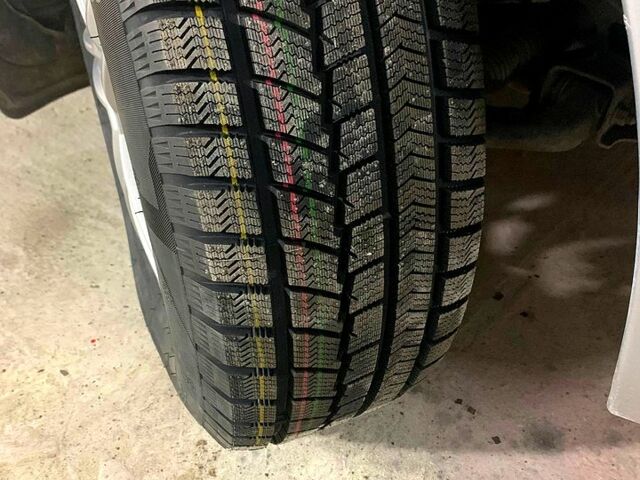 Серый Мерседес Вито, объемом двигателя 2.1 л и пробегом 300 тыс. км за 7500 $, фото 11 на Automoto.ua