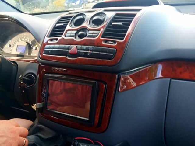 Сірий Мерседес Віто, об'ємом двигуна 2.1 л та пробігом 420 тис. км за 5900 $, фото 3 на Automoto.ua