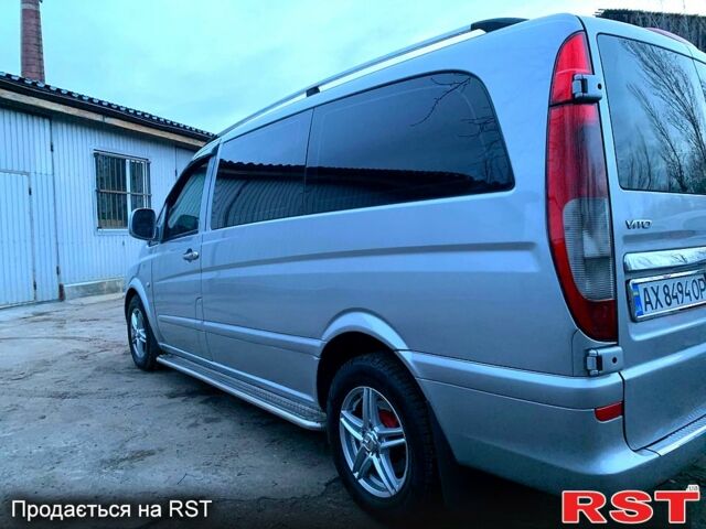 Серый Мерседес Вито, объемом двигателя 2.1 л и пробегом 300 тыс. км за 7500 $, фото 2 на Automoto.ua