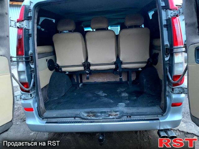 Серый Мерседес Вито, объемом двигателя 2.1 л и пробегом 300 тыс. км за 7500 $, фото 7 на Automoto.ua