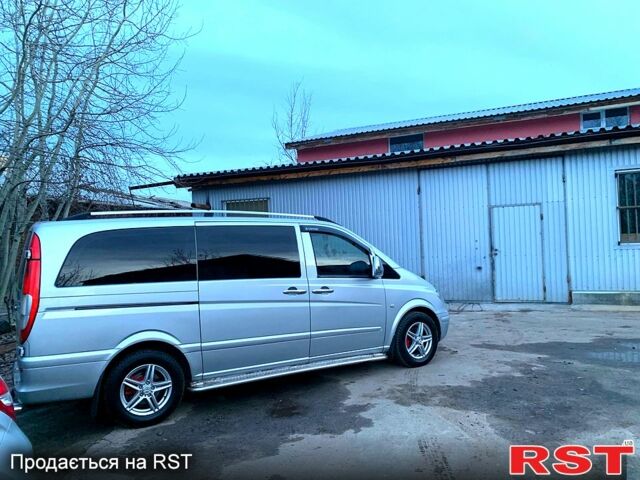 Серый Мерседес Вито, объемом двигателя 2.1 л и пробегом 300 тыс. км за 7500 $, фото 3 на Automoto.ua