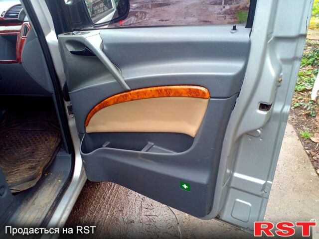 Сірий Мерседес Віто, об'ємом двигуна 2.1 л та пробігом 320 тис. км за 7800 $, фото 5 на Automoto.ua