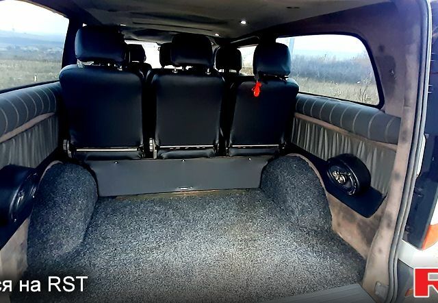 Серый Мерседес Вито, объемом двигателя 2.1 л и пробегом 250 тыс. км за 5900 $, фото 8 на Automoto.ua