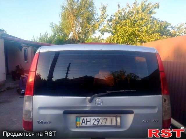 Серый Мерседес Вито, объемом двигателя 2.1 л и пробегом 350 тыс. км за 7000 $, фото 2 на Automoto.ua