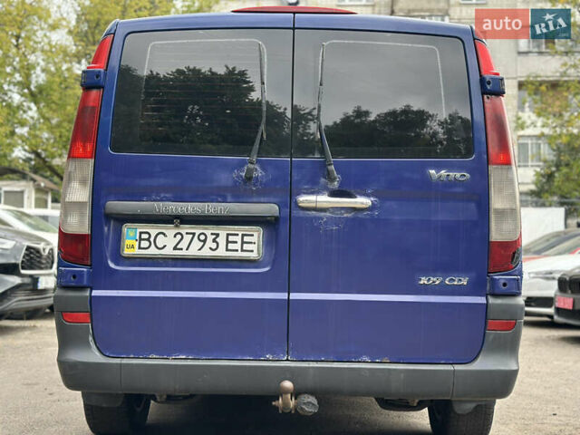 Синий Мерседес Вито, объемом двигателя 2.15 л и пробегом 300 тыс. км за 4550 $, фото 6 на Automoto.ua