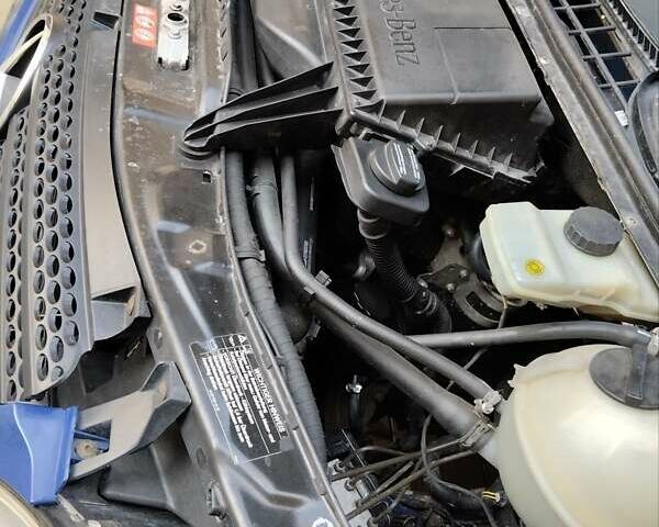 Синий Мерседес Вито, объемом двигателя 2.2 л и пробегом 435 тыс. км за 7200 $, фото 58 на Automoto.ua