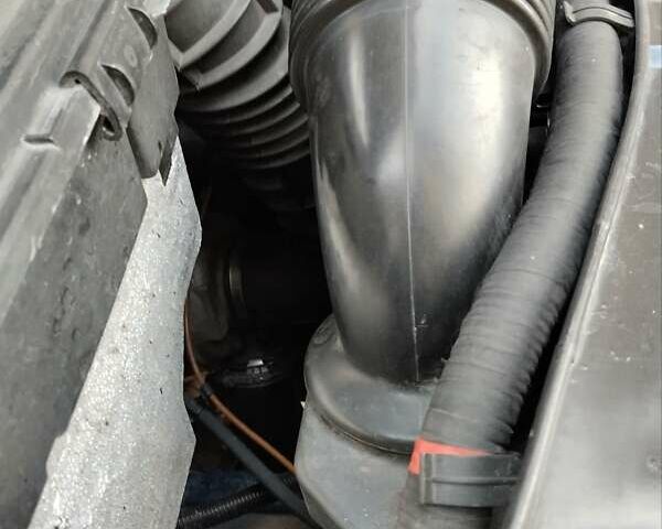 Синий Мерседес Вито, объемом двигателя 2.2 л и пробегом 435 тыс. км за 7200 $, фото 12 на Automoto.ua