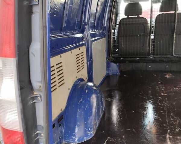 Синий Мерседес Вито, объемом двигателя 2.2 л и пробегом 435 тыс. км за 7200 $, фото 20 на Automoto.ua