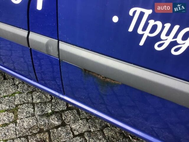 Синій Мерседес Віто, об'ємом двигуна 2.14 л та пробігом 361 тис. км за 10300 $, фото 12 на Automoto.ua