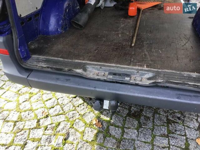Синій Мерседес Віто, об'ємом двигуна 2.14 л та пробігом 361 тис. км за 10300 $, фото 24 на Automoto.ua