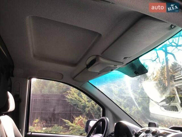 Синій Мерседес Віто, об'ємом двигуна 2.14 л та пробігом 361 тис. км за 10300 $, фото 19 на Automoto.ua