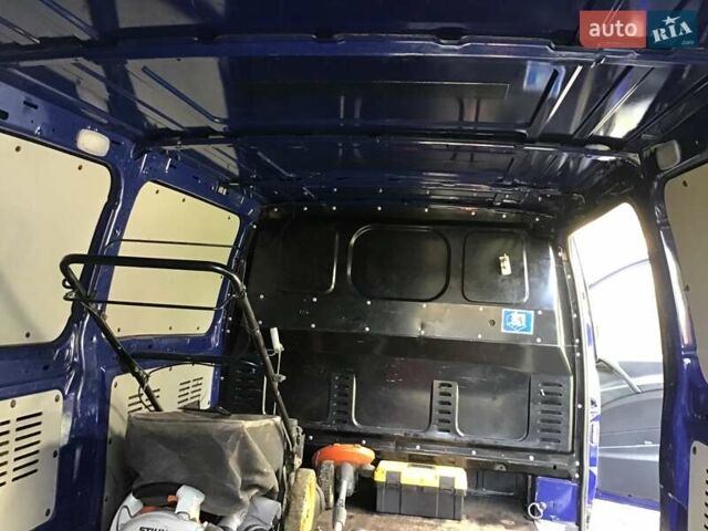 Синій Мерседес Віто, об'ємом двигуна 2.14 л та пробігом 361 тис. км за 10300 $, фото 21 на Automoto.ua