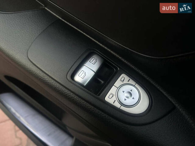 Синій Мерседес Віто, об'ємом двигуна 2.14 л та пробігом 242 тис. км за 19999 $, фото 16 на Automoto.ua