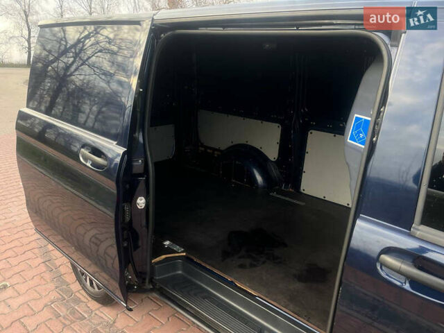 Синій Мерседес Віто, об'ємом двигуна 2.14 л та пробігом 242 тис. км за 19999 $, фото 20 на Automoto.ua